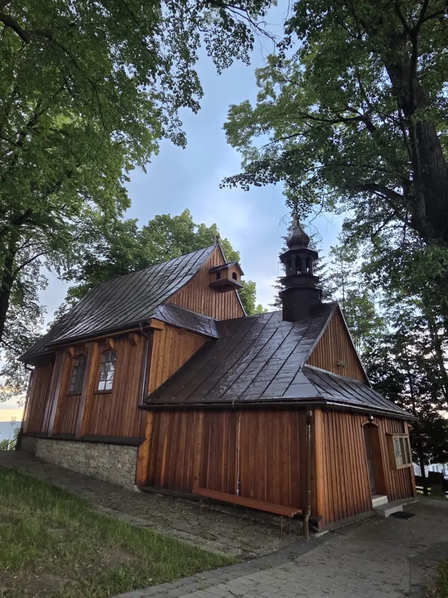 Fotografia związana z aktualnością „Kościół na Przełęczy św. Justa”.